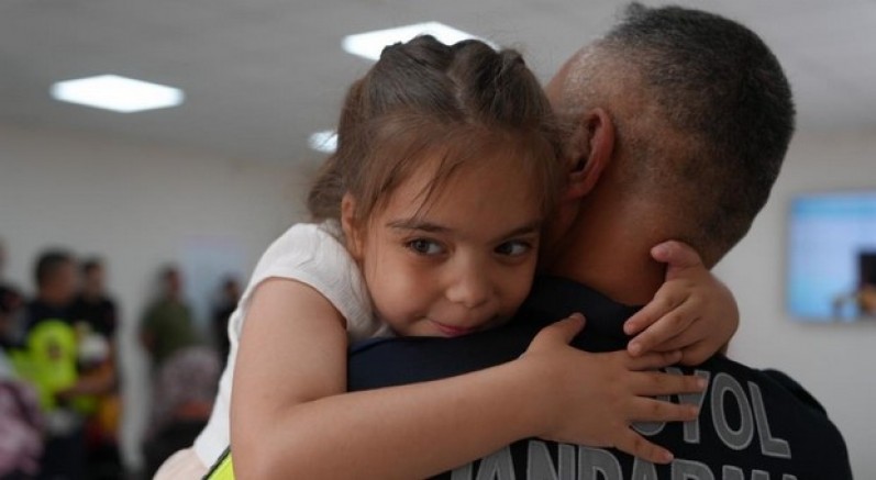 Jandarma personeline ‘Babalar Günü' sürprizi