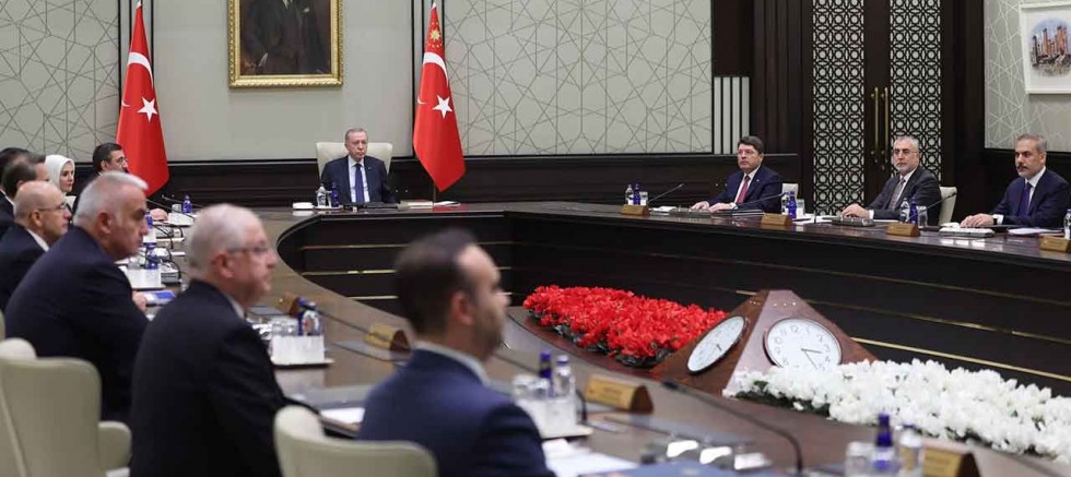 Kabine değişiyor mu? Erdoğan düğmeye bastı...