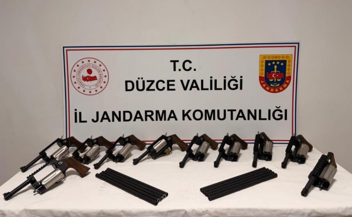 Kaçak silah operasyonu: 2 gözaltı