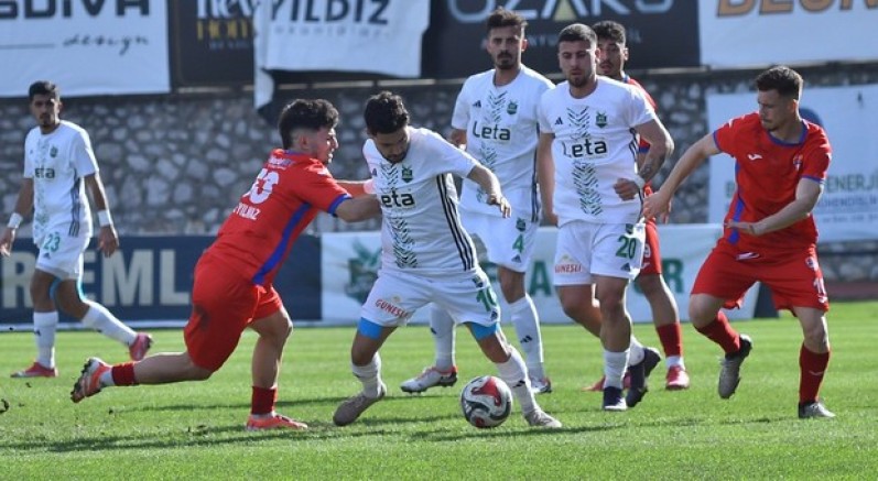 Kafkas ilk yarıda işi bitirdi: 2-1
