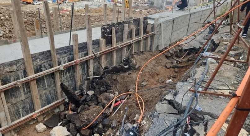 Kahramanmaraş'ta yol çöktü: 1 yaralı