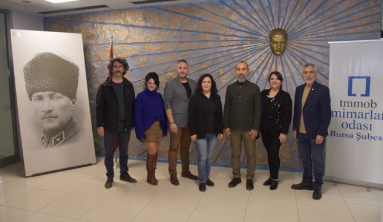 Kamusal alanlara sahip çık