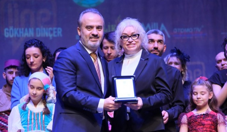 Kapanmayan yara, dinmeyen sızı; Mübadele