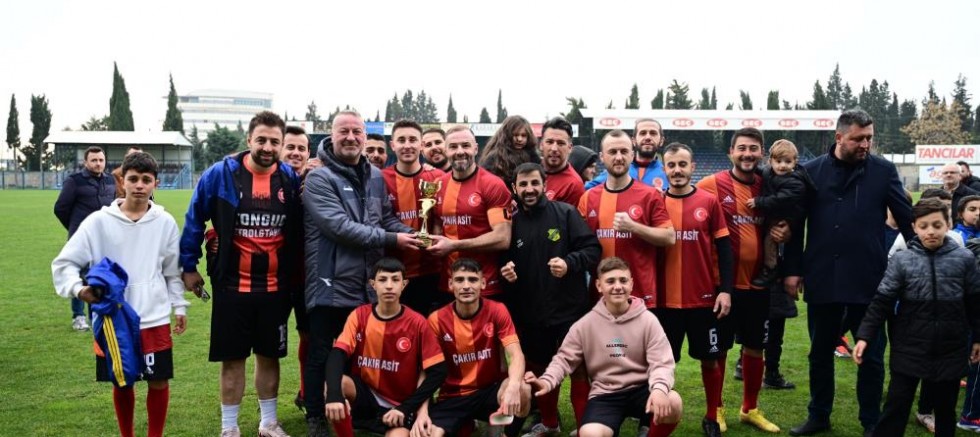 Karacabey'de futbol fırtınası; Şampiyon belli oldu