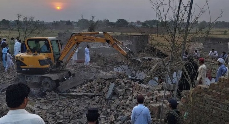 Karakola bombalı saldırı: 12 ölü, 2 yaralı