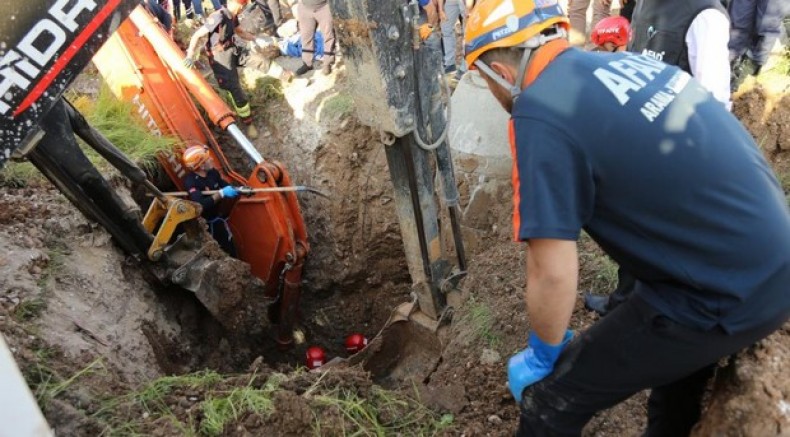 Kastamonu'da bir işçi toprak altında kaldı