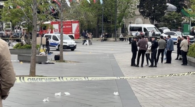 Kavga ettiği gruba bıçakla saldırdı: 4 yaralı