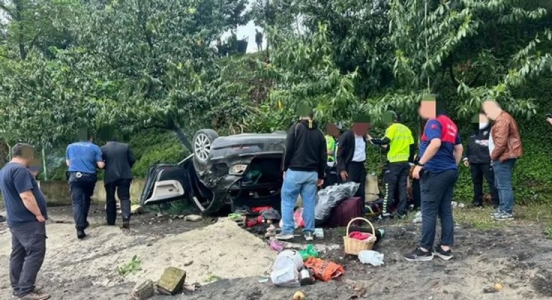 Kediye çarpmamak için manevra yaptı: 4 yaralı