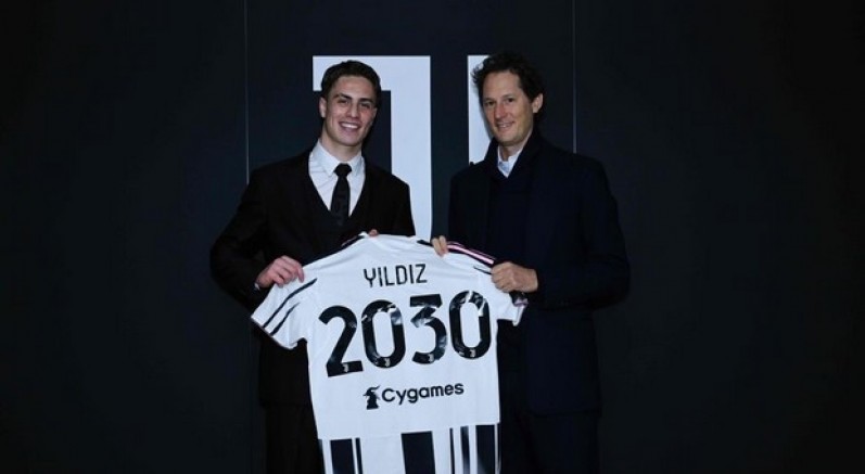 Kenan Yıldız sözleşmesini 2030 yılına kadar uzattı