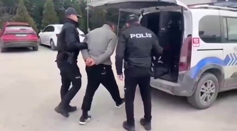 Kesinleşmiş hapis cezası bulunan 3 şahıs yakalandı