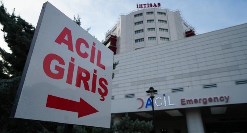 Kırıkkale'de iki otomobil çarpıştı: 6 yaralı