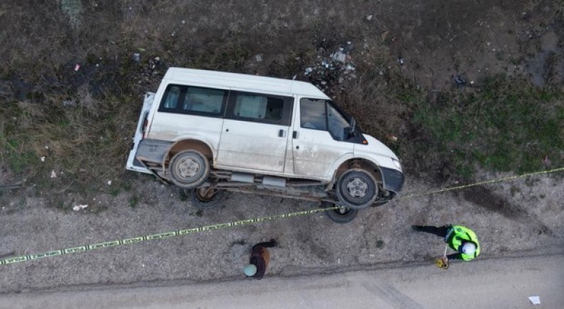 Kırıkkale’de işçi servisi kamyonla çarpıştı: 5 yaralı