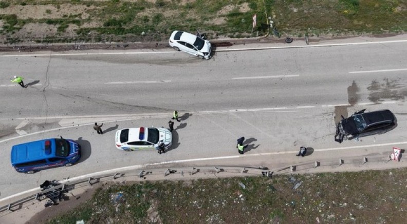 Kırıkkale'de zincirleme trafik kazası: 7 yaralı