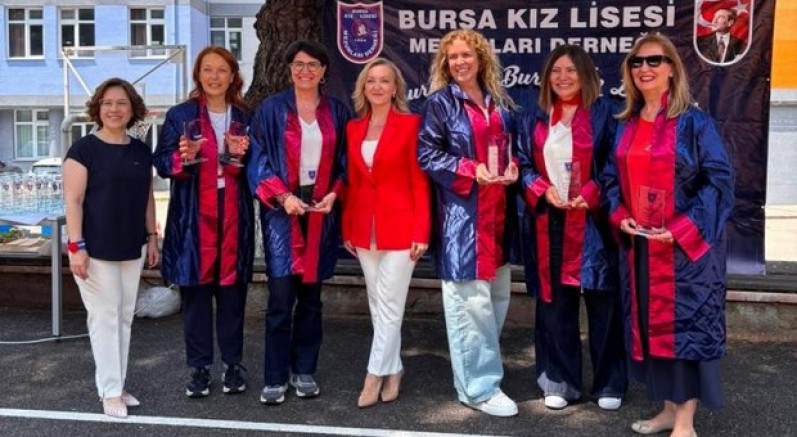 Kız Lisesi mezunları mantı gününde buluştu