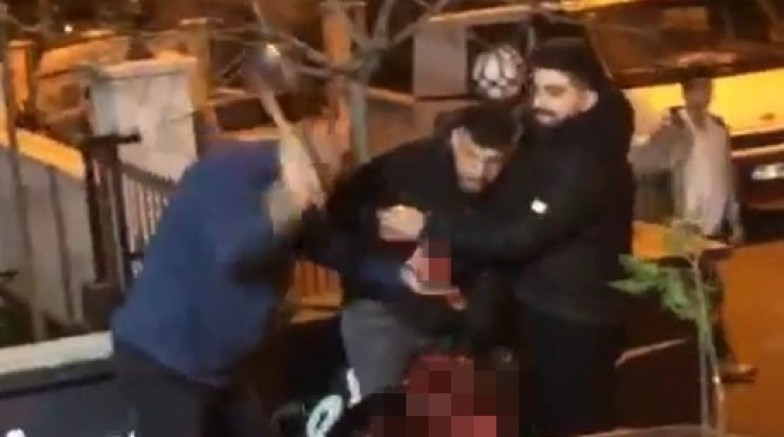 Kızlarının müstehcen fotoğraflarını paylaşan kişiyi öldüren baba-oğula 11 yıl hapis