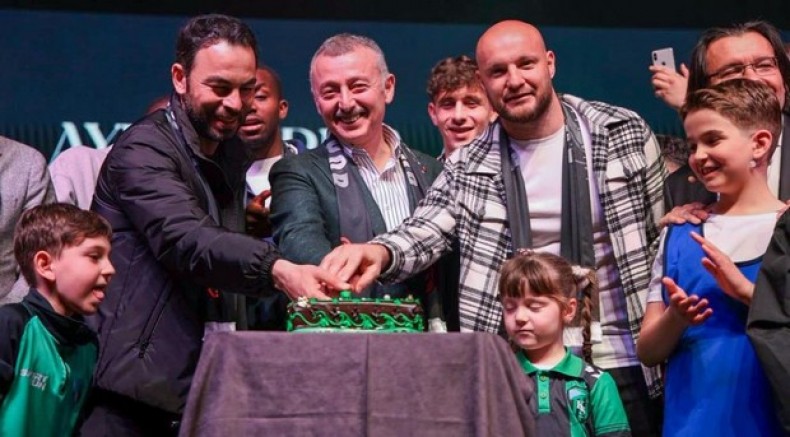 Kocaelispor’un 60. yılında "Efsane Forma" tiyatro oyunu