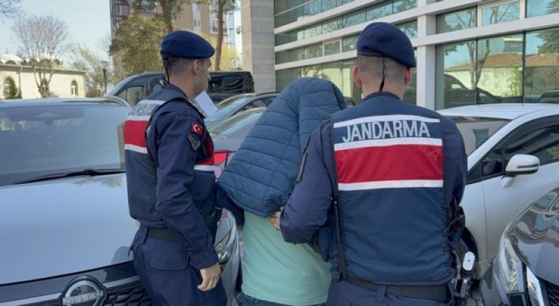 Komşusunu silahla tehdit eden şahıs tutuklandı
