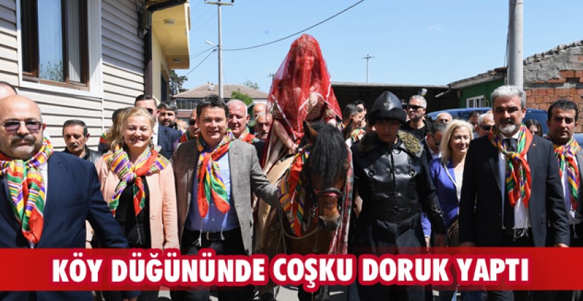 Köy düğününde coşku doruk yaptı