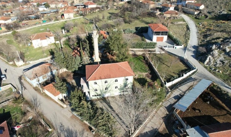 Köyün tek camisi icradan satılığa çıkarıldı
