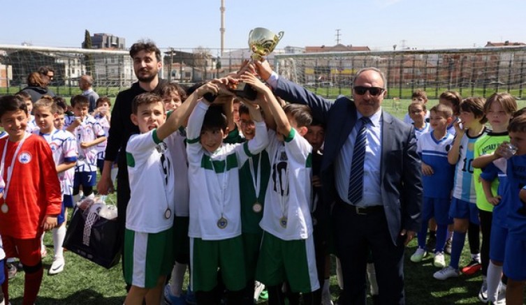 Kupalar sahiplerini buldu