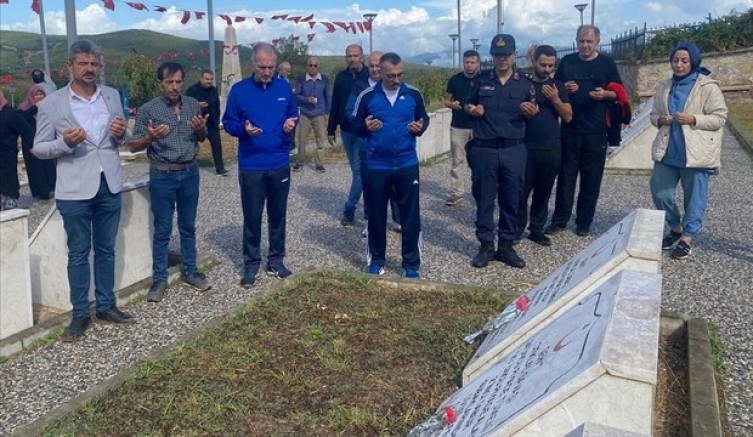 Kurtuluş Şenlikleri Halhalca Şehitliğinde Son Buldu