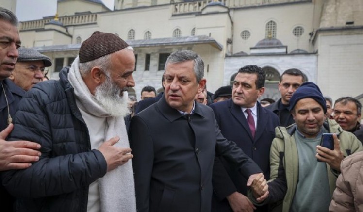 Kutuplaşma değil emeklinin sesi duyurulmalı