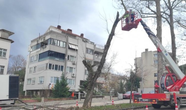 Lodosa karşı büyükşehir ekipleri sahada
