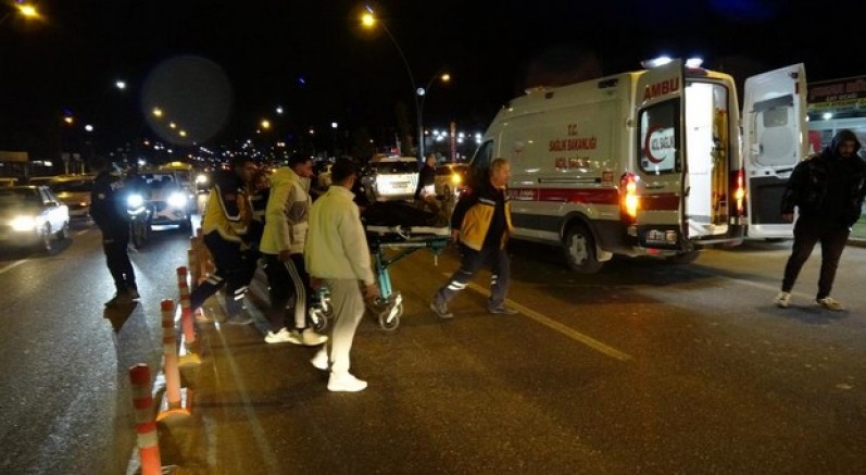 Malatya'da trafikte tartışma kanlı bitti : 2 yaralı 3 gözaltı