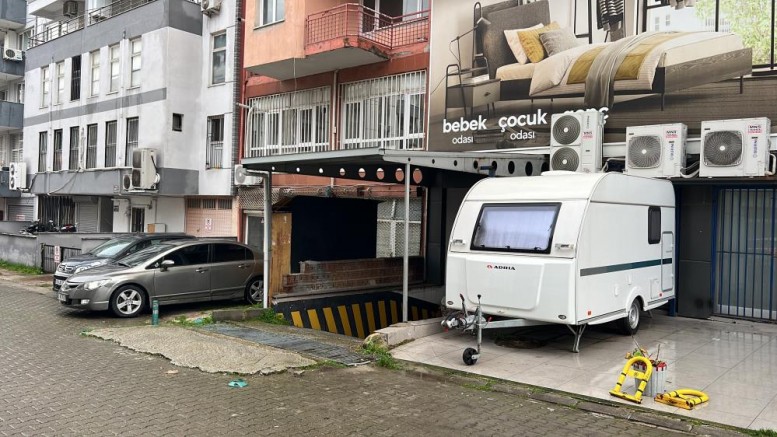 Manisa'da otopark girişinde bir kişi ölü bulundu