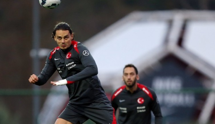 Milliler hız kesmiyor
