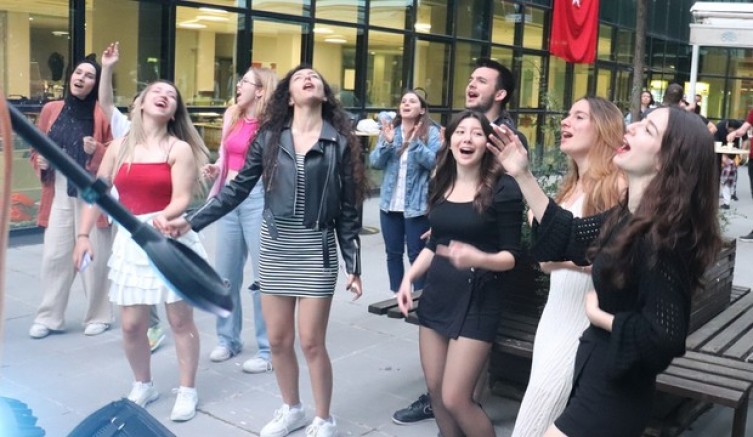 Mimarlar Odası'ndan 19 Mayıs coşkusu