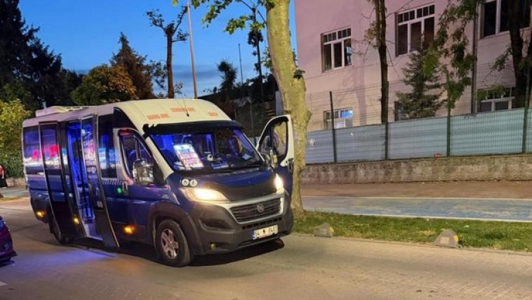 Minibüsün çarptığı 16 yaşındaki çocuk hayatını kaybetti