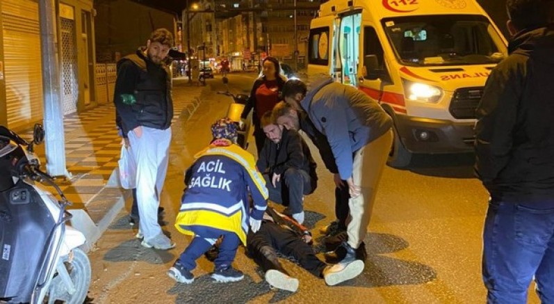 Motosiklet ile otomobil çarpıştı: 1 yaralı