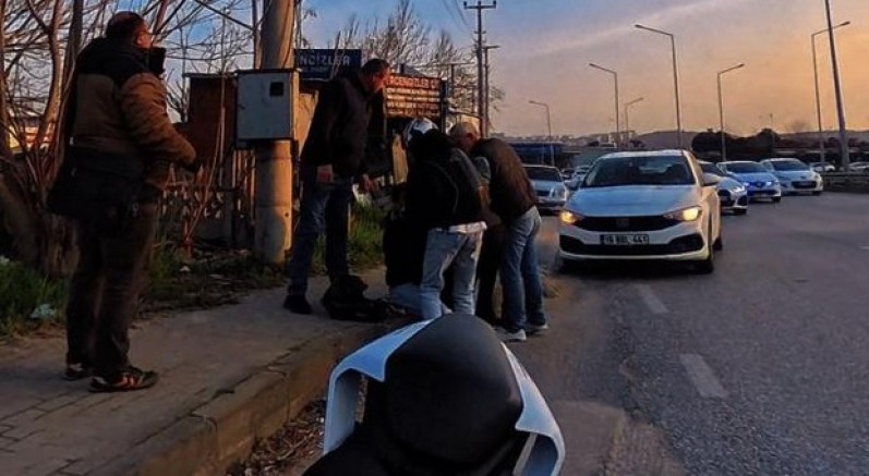 Motosikletler çarpıştı