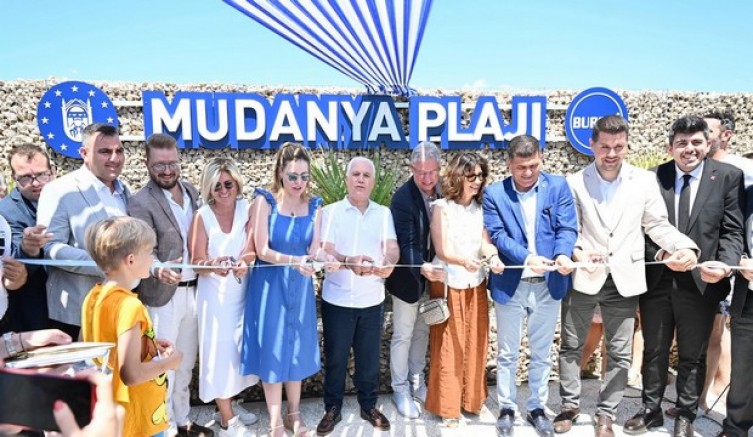 Mudanya Plajı hizmete açıldı