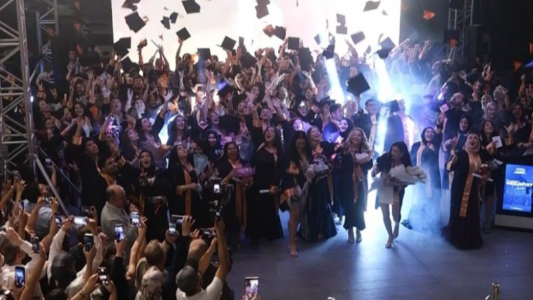 Mudanya Üniversitesi'nde mezuniyet heyecanı