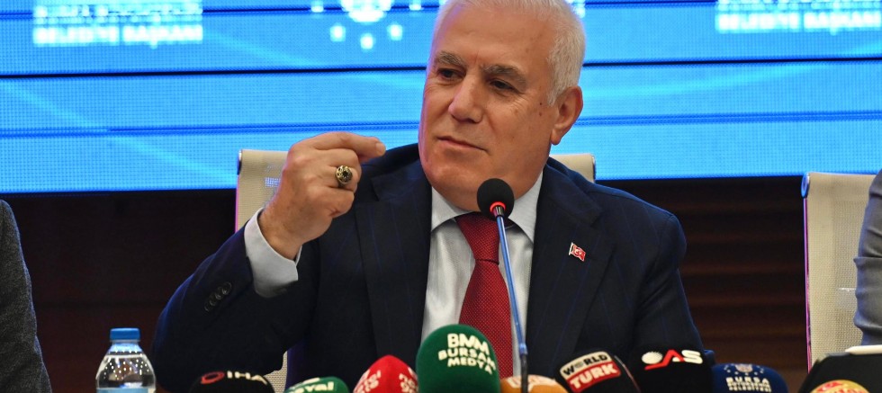 Mustafa Bozbey'den Özlem Gürses açıklaması