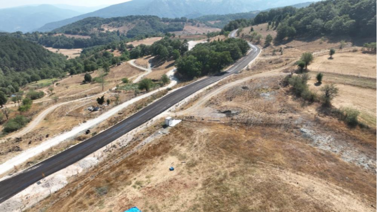 Mustafakemalpaşa'nın kırsal yollarına konfor geliyor