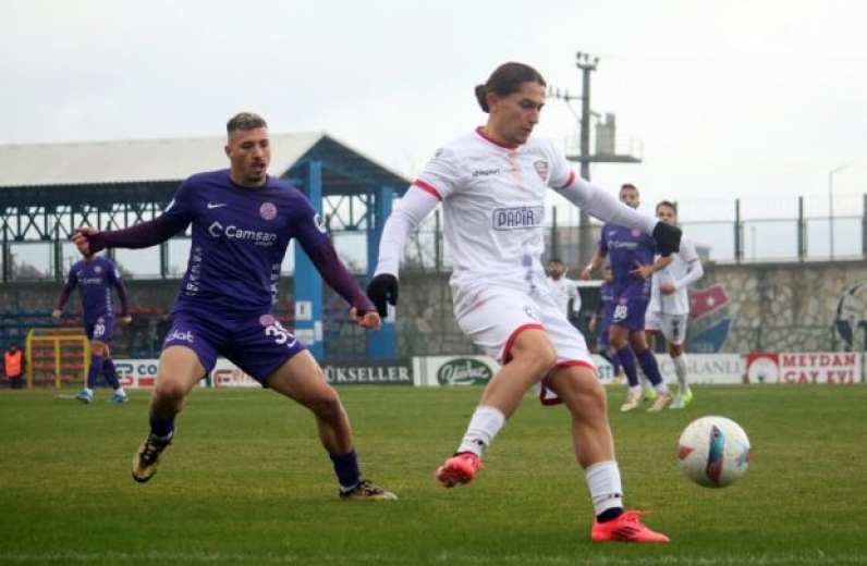 Mustafakemalpaşaspor güçlü rakibine söz geçiremedi