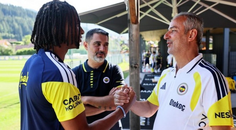 Nathan Ake, Fenerbahçe'de ilk çalışmasını yaptı