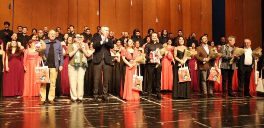Nazım Hikmet ölümsüz eserleriyle Bursa'da anıldı