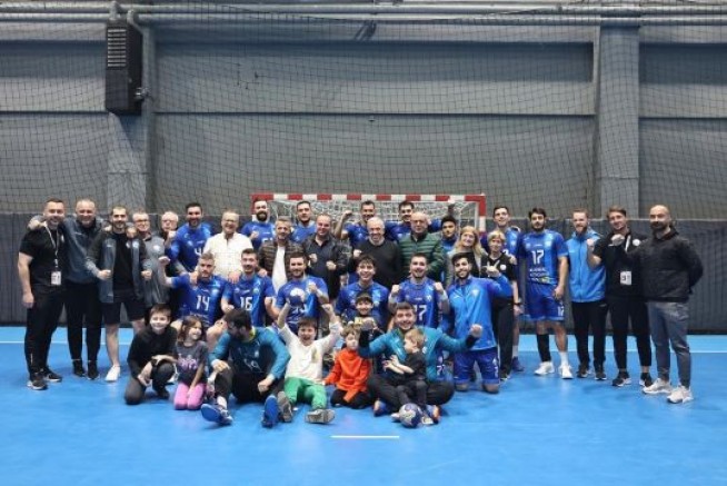 Nilüfer Belediyespor gümbür gümbür