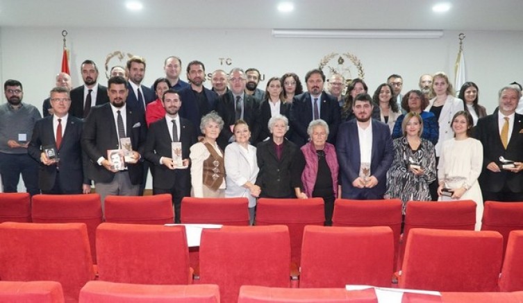 Ödüller sahiplerini buldu