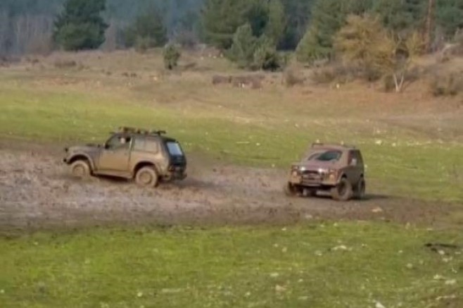 Off-road grubu Bursa'da çamur içinde şov yaptı!