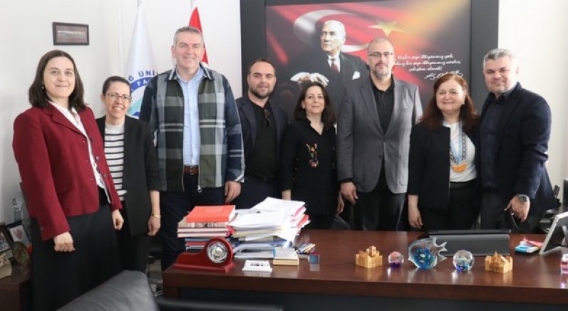 Öğrencilere 'akıl hocalığı' yapacaklar