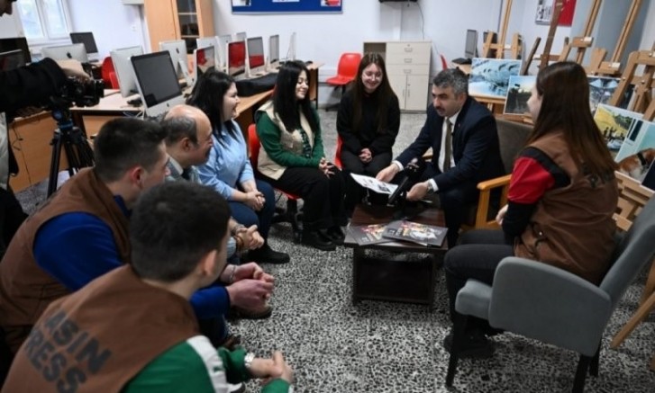 Oktay Başkan, gençlerle bir araya geliyor, Bursa'yı ve Yıldırım'ı konuşuyor