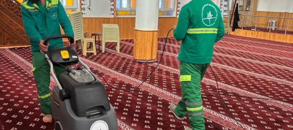 Osmangazi'de camiler temizleniyor