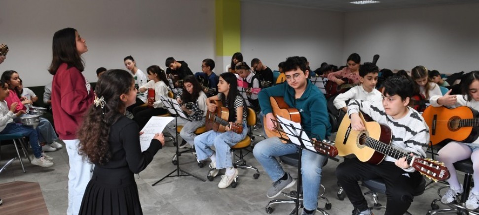 Osmangazi'de gençlerden müthiş Çanakkale Türküsü performansı!