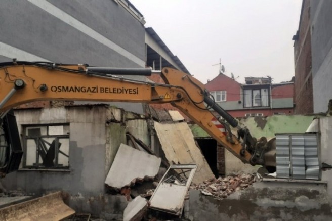 Osmangazi'de metruk bina kalmayacak; 2025'te de devam...