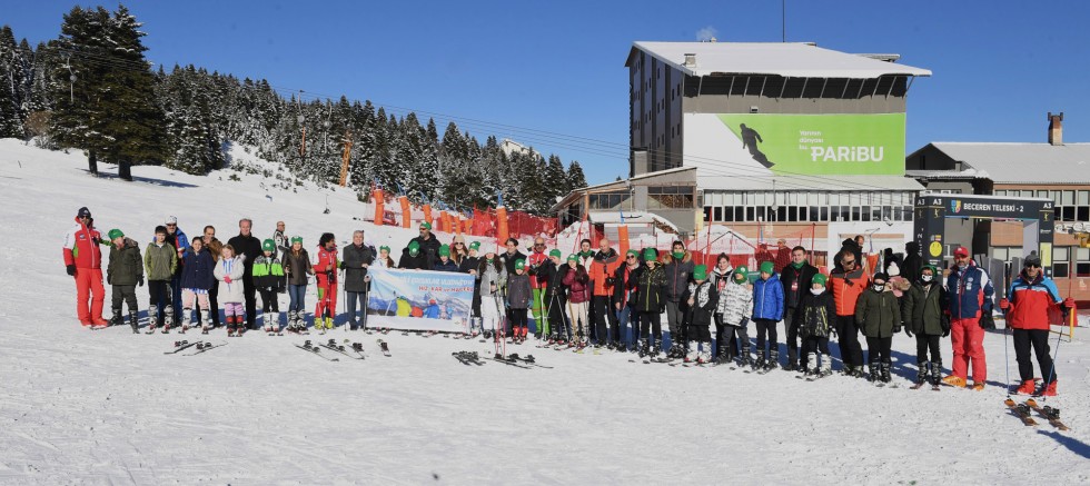 Osmangazili çocukların Uludağ'da kayak heyecanı